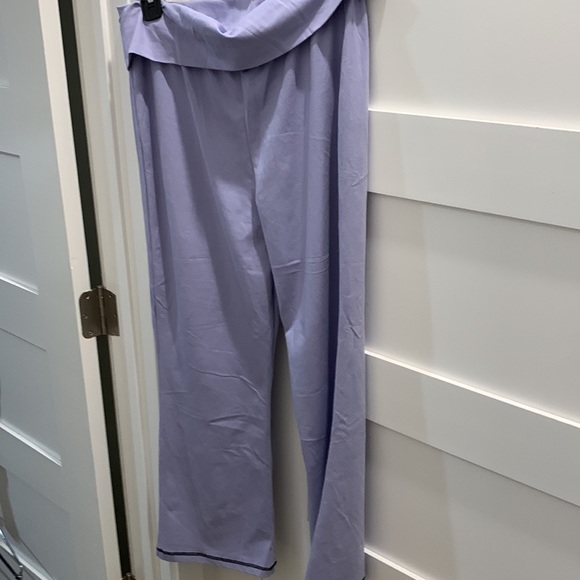 Basic Concepts Capri Pants - Picture 6 of 14